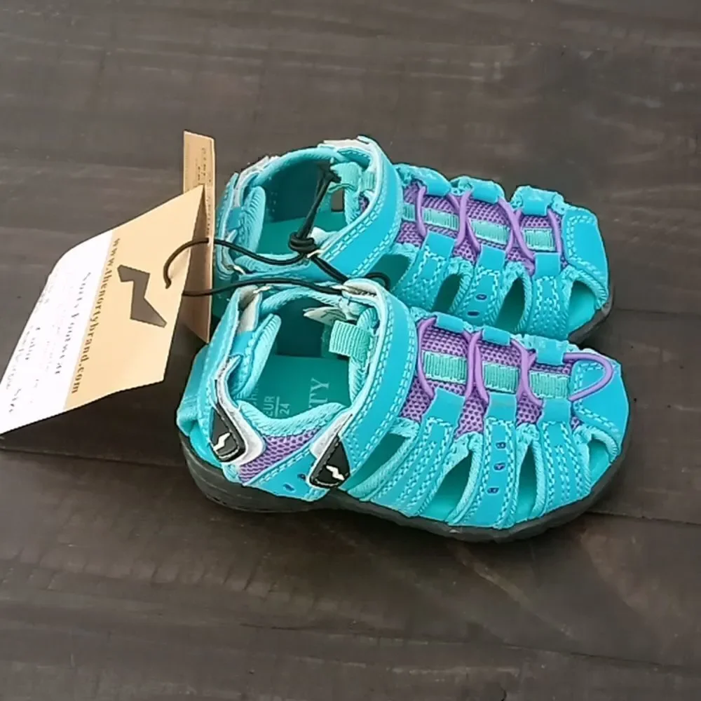 Norty sandals size 6 new with tags